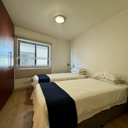 Loddey'S Self Catering Apartments - By Beach Collection Strand Eksteriør bilde