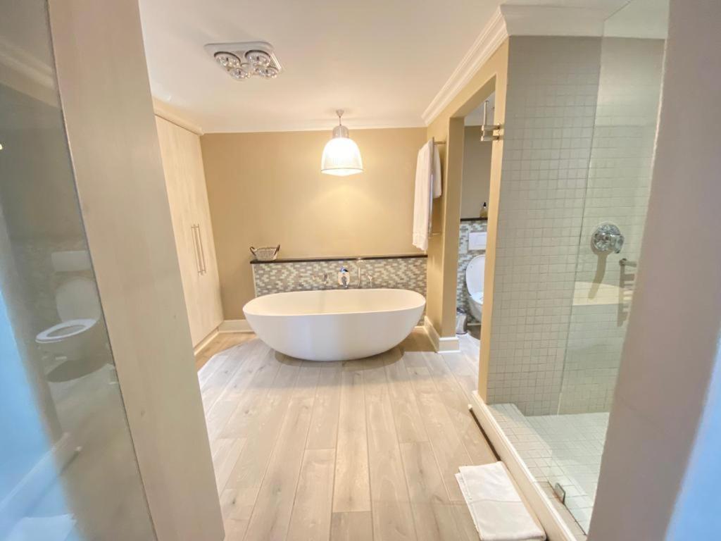 Loddey'S Self Catering Apartments - By Beach Collection Strand Eksteriør bilde