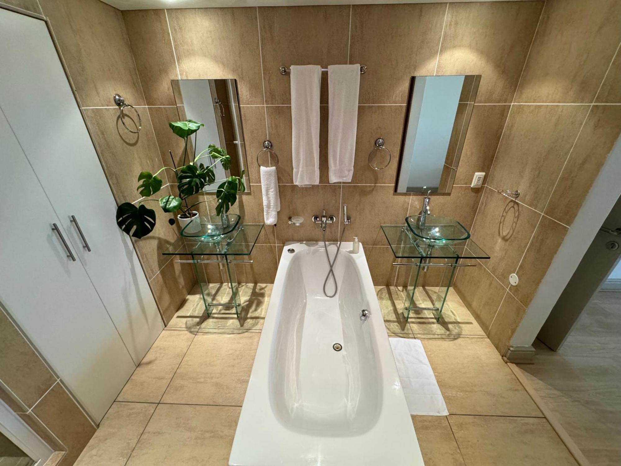 Loddey'S Self Catering Apartments - By Beach Collection Strand Eksteriør bilde